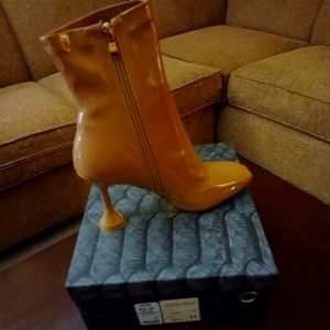 Akira brown boots size 11